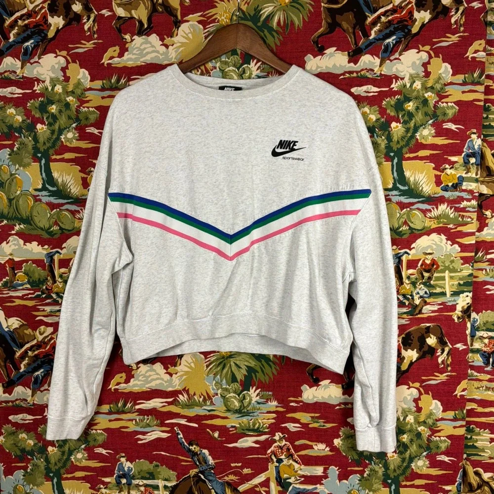 Nike Sportswear Crewneck Sweatshirt Womens Large Gray Excellent Chevron Stripe